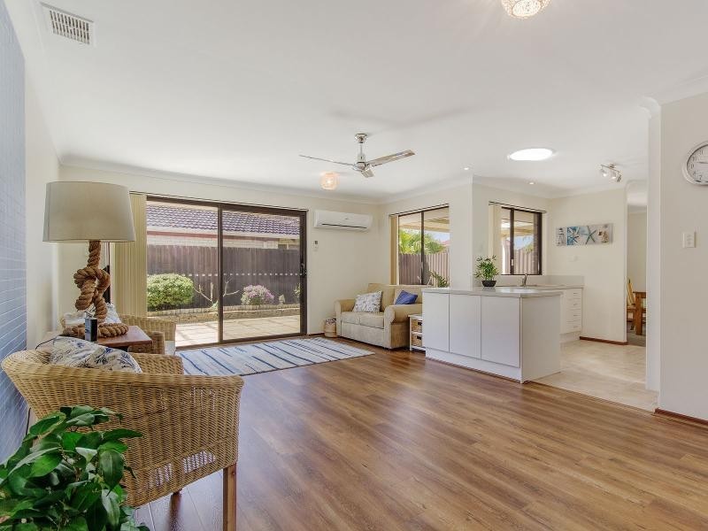 16 Hubbard Place, Safety Bay WA 6169