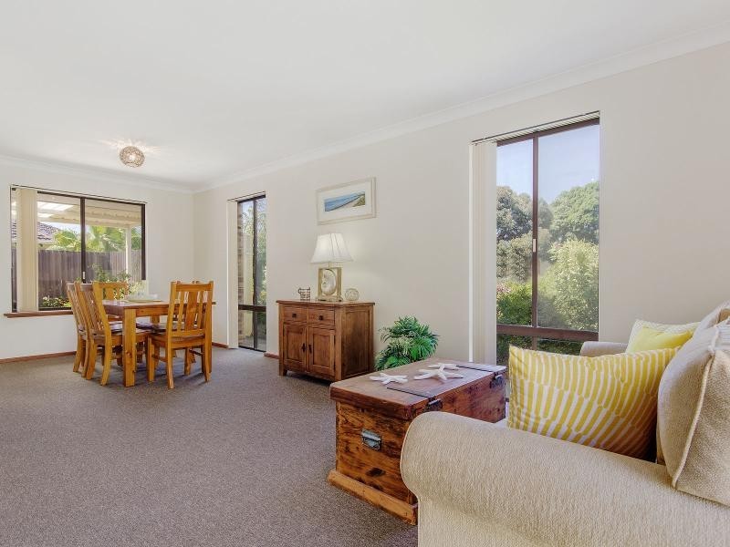 16 Hubbard Place, Safety Bay WA 6169