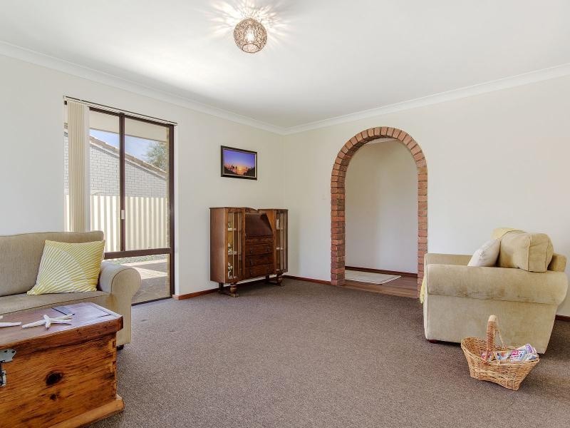 16 Hubbard Place, Safety Bay WA 6169