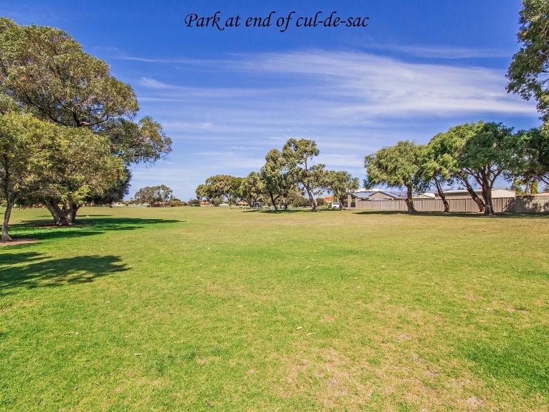 16 Hubbard Place, Safety Bay WA 6169