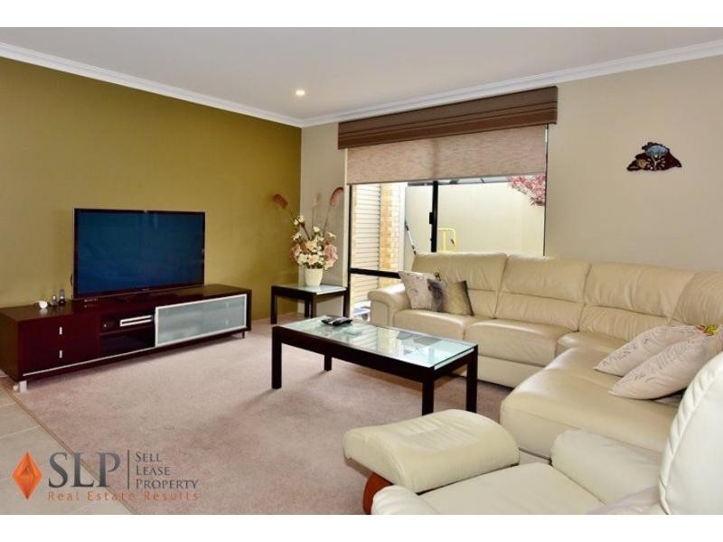 34 Pavilion Circle, The Vines WA 6069