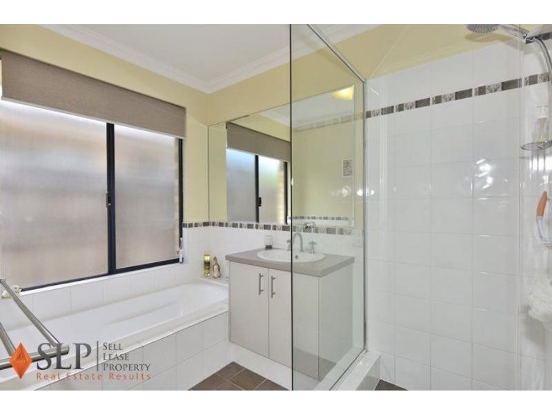 34 Pavilion Circle, The Vines WA 6069