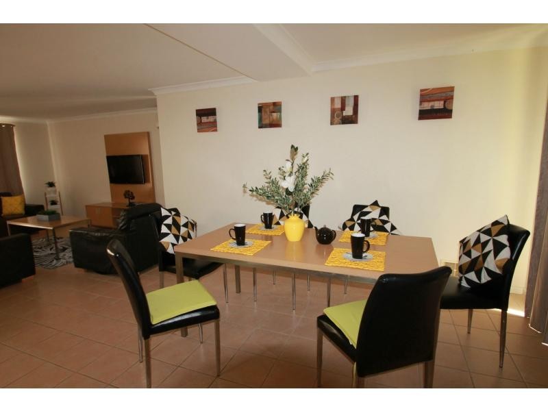 4/12 Kimberley Street, Belmont WA 6104