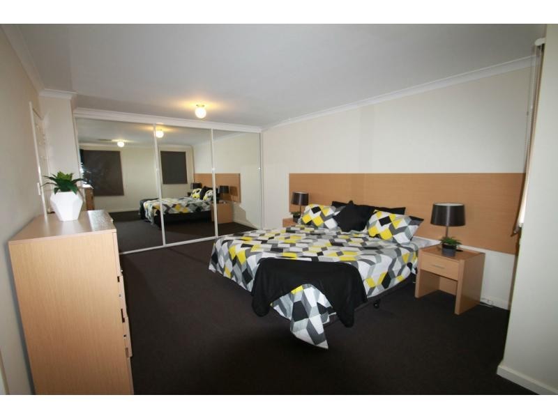 4/12 Kimberley Street, Belmont WA 6104