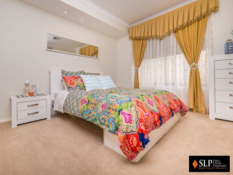 73 Regency Avenue, Madeley WA 6065