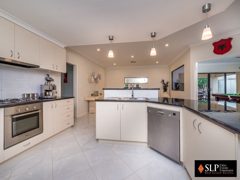 73 Regency Avenue, Madeley WA 6065