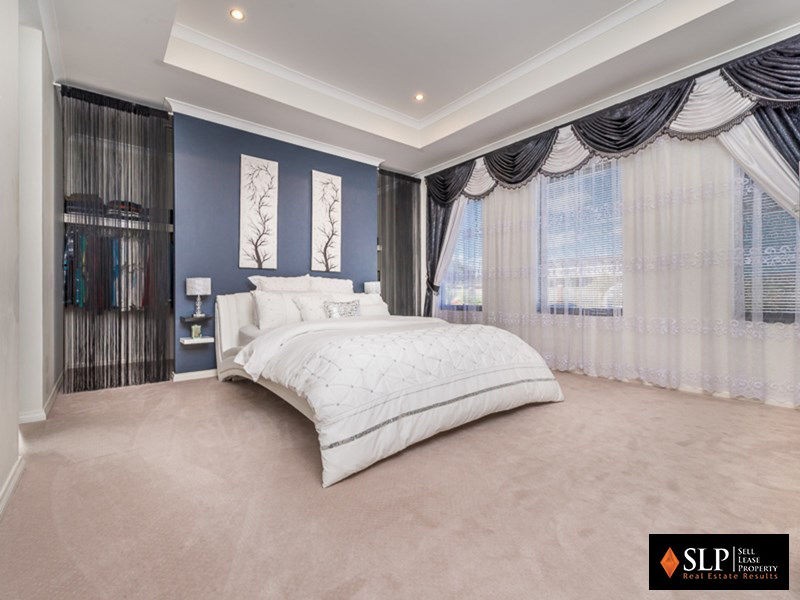 73 Regency Avenue, Madeley WA 6065