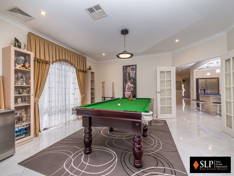 73 Regency Avenue, Madeley WA 6065