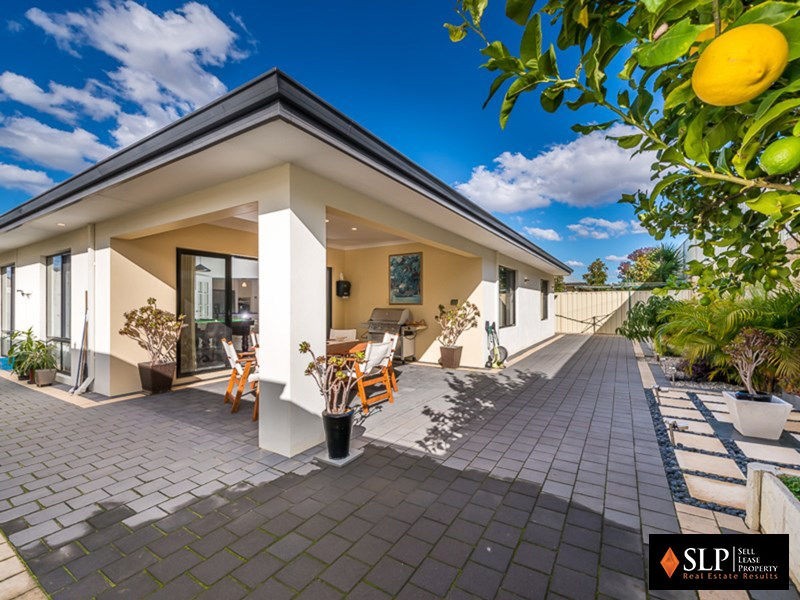 73 Regency Avenue, Madeley WA 6065