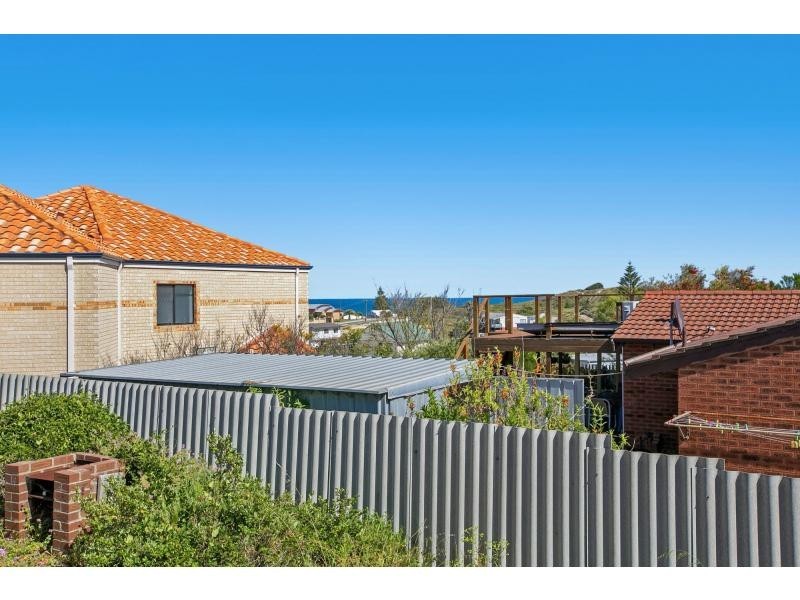 18 Lefroy Road, Yanchep WA 6035