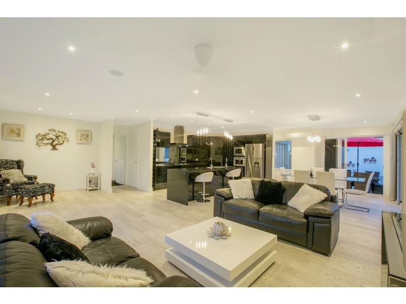 10 Hestia Way, San Remo WA 6210