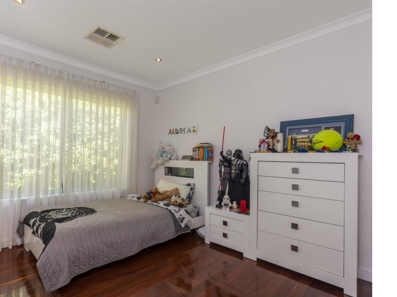 24 Ripple Way, Bateman WA 6150