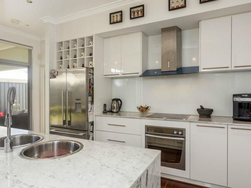 24 Ripple Way, Bateman WA 6150