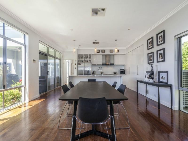 24 Ripple Way, Bateman WA 6150