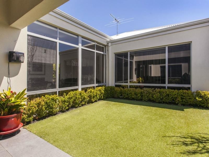 24 Ripple Way, Bateman WA 6150