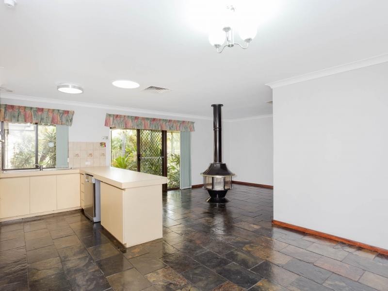7 Alocasia Close, South Lake WA 6164