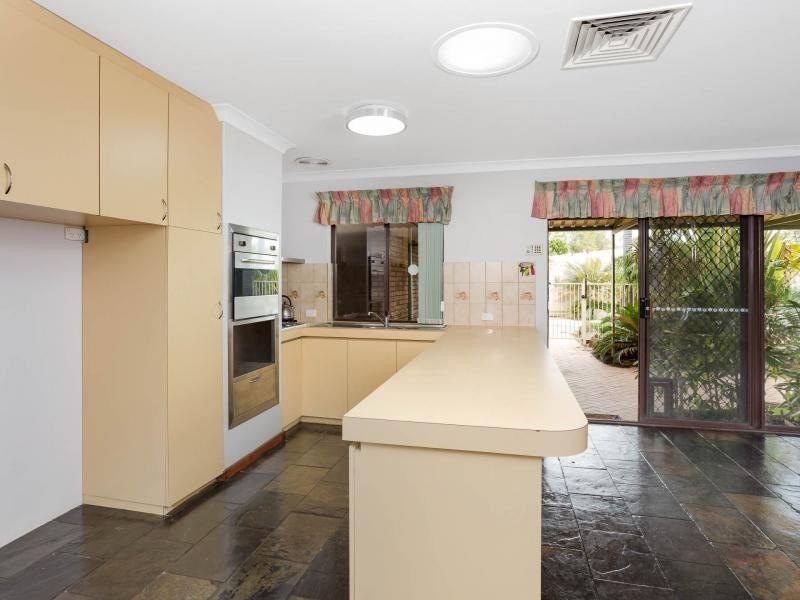7 Alocasia Close, South Lake WA 6164