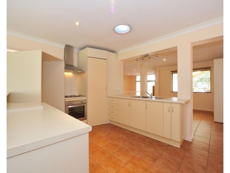 74 Unnaro Street, Hillman WA 6168