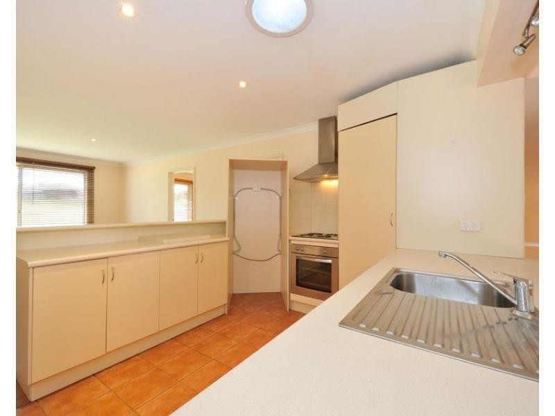 74 Unnaro Street, Hillman WA 6168