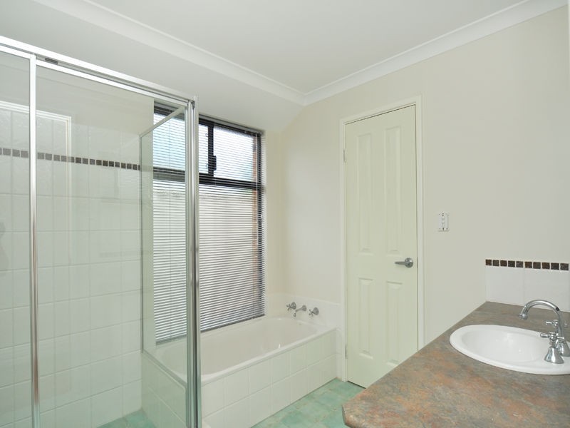 8 Nankeen Way, Gwelup WA 6018