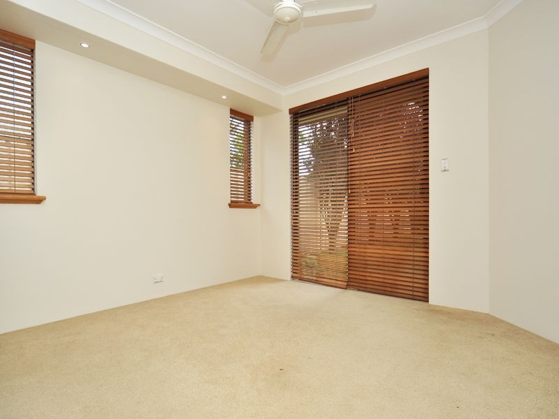 8 Nankeen Way, Gwelup WA 6018