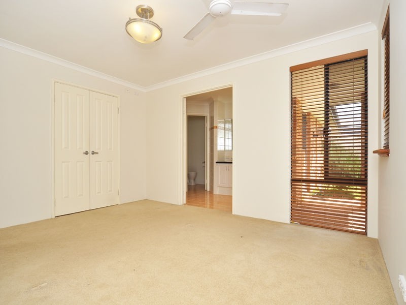 8 Nankeen Way, Gwelup WA 6018