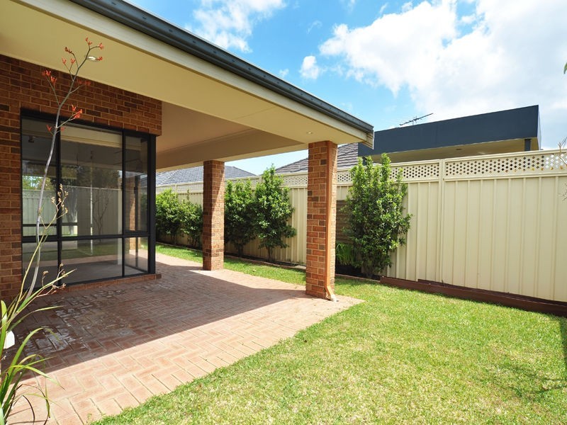 8 Nankeen Way, Gwelup WA 6018