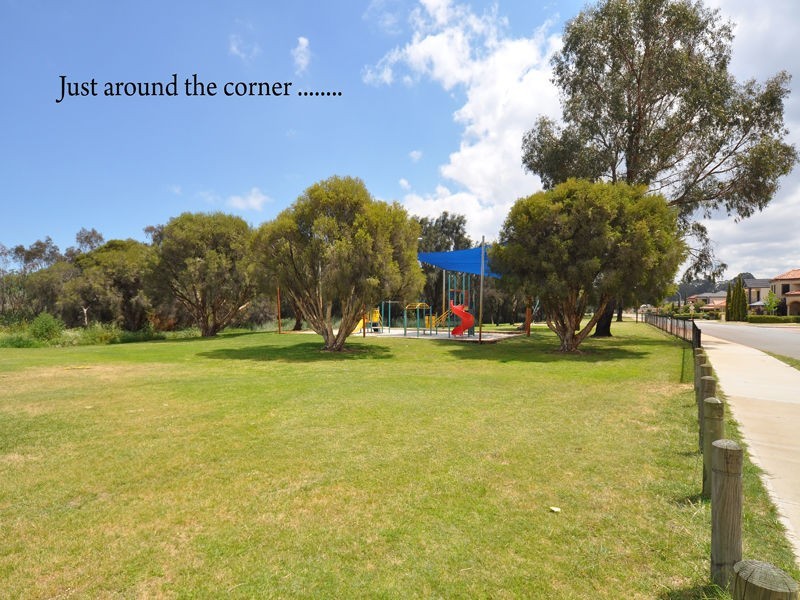 8 Nankeen Way, Gwelup WA 6018