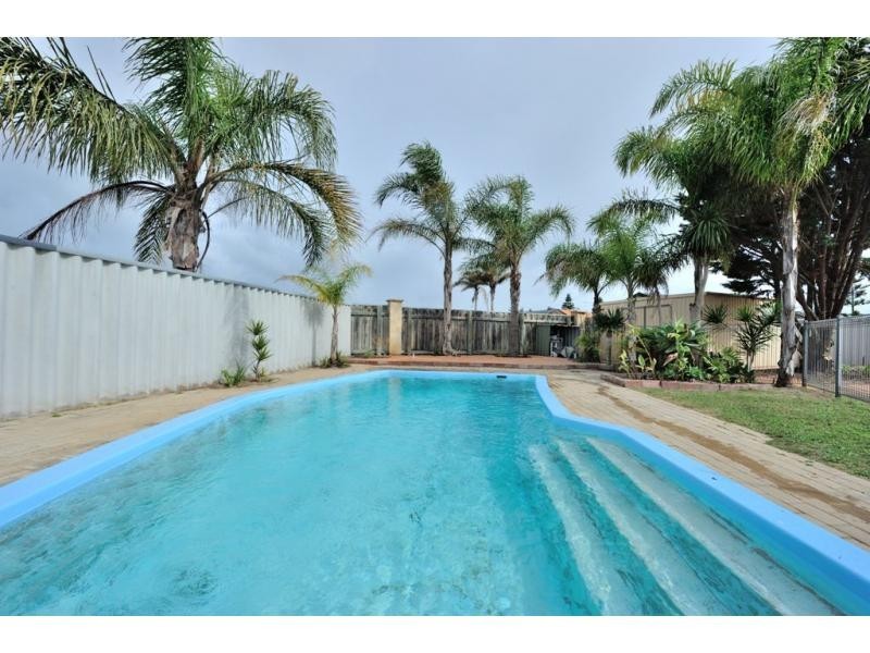 15 Elysee Court, Port Kennedy WA 6172