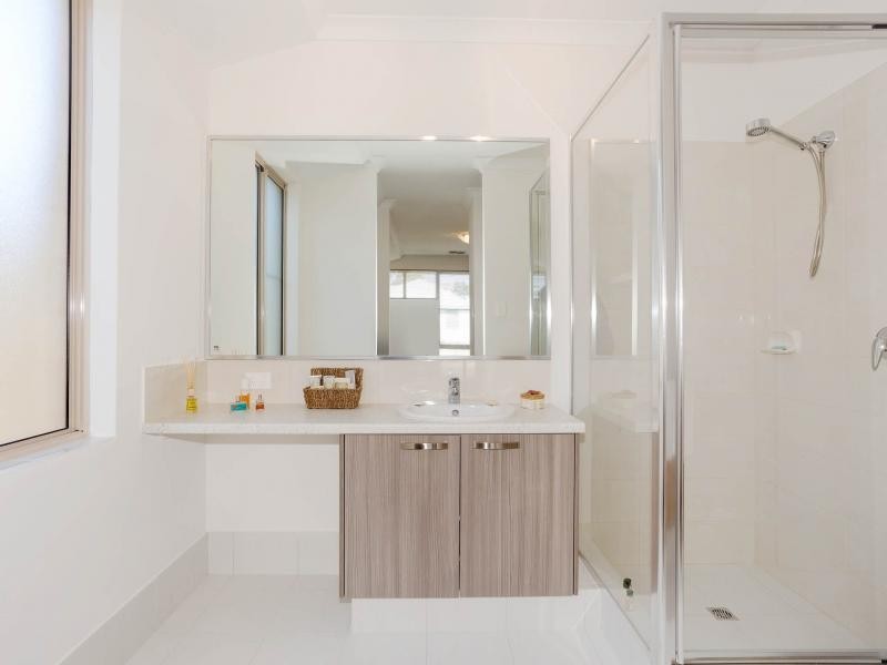 113 Sapphire Chase, Wellard WA 6170