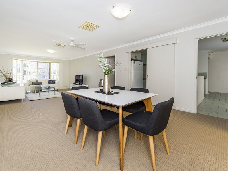 1/14 Forward Street, Manning WA 6152