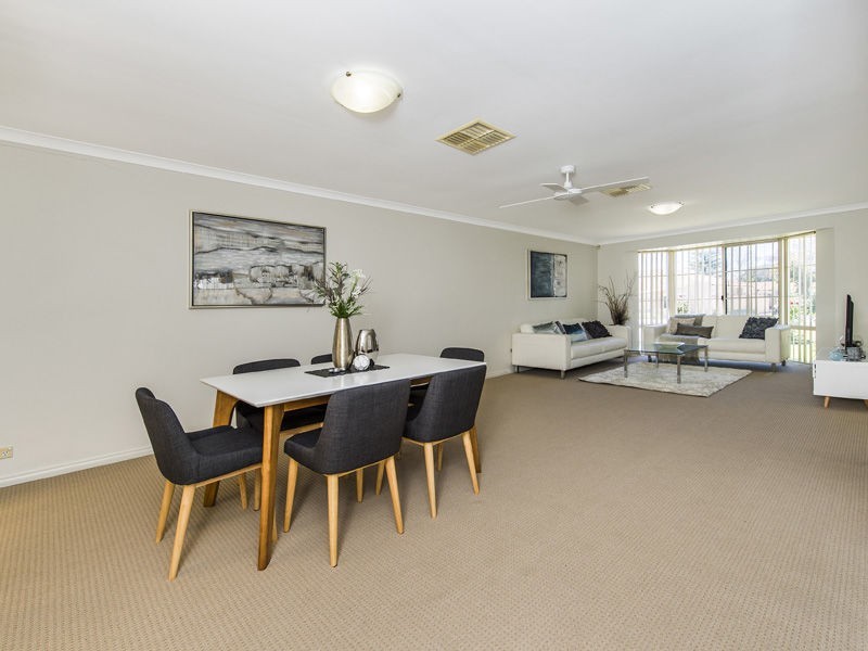 1/14 Forward Street, Manning WA 6152