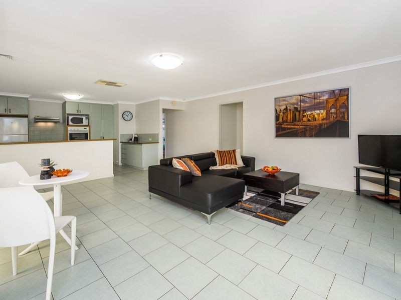 1/14 Forward Street, Manning WA 6152