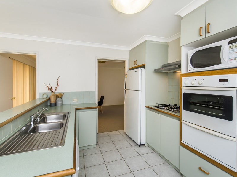 1/14 Forward Street, Manning WA 6152