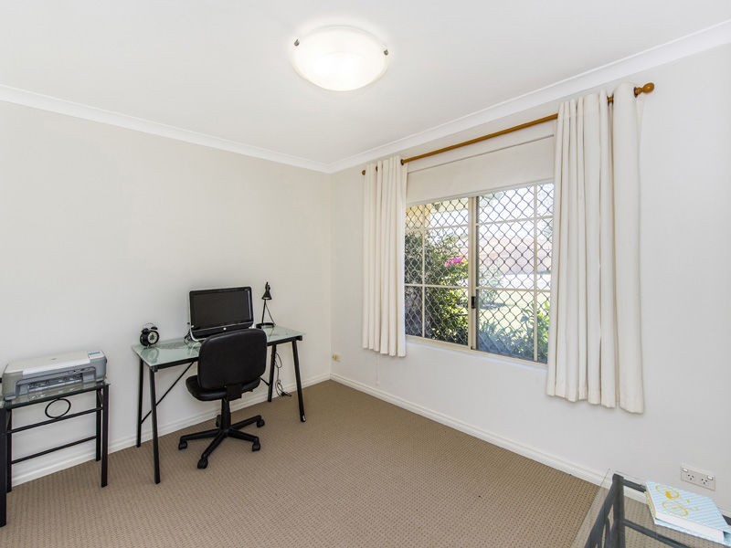 1/14 Forward Street, Manning WA 6152