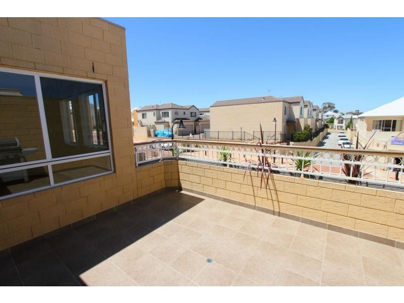 3/253 Ocean Keys Boulevard, Clarkson WA 6030