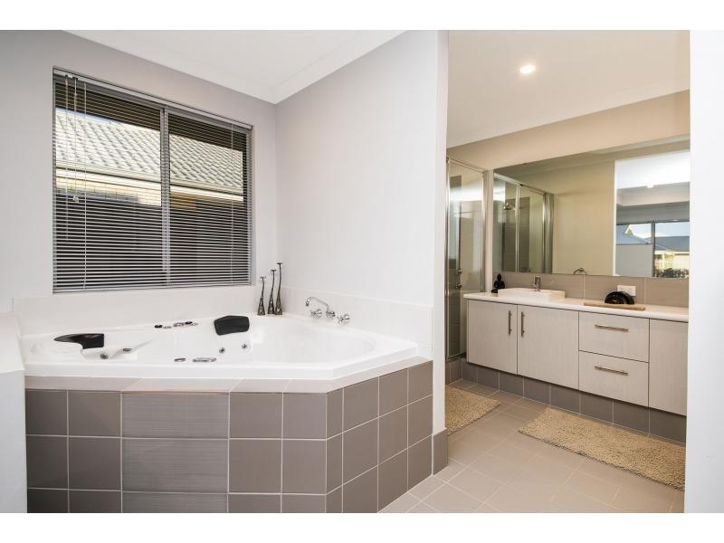 87 Lafayette Avenue, Harrisdale WA 6112