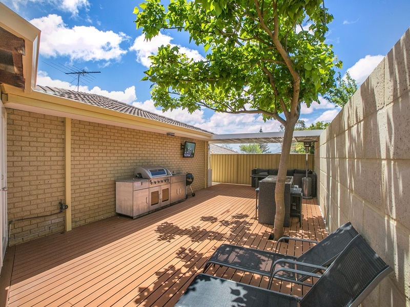 2 Sentron Place, Merriwa WA 6030