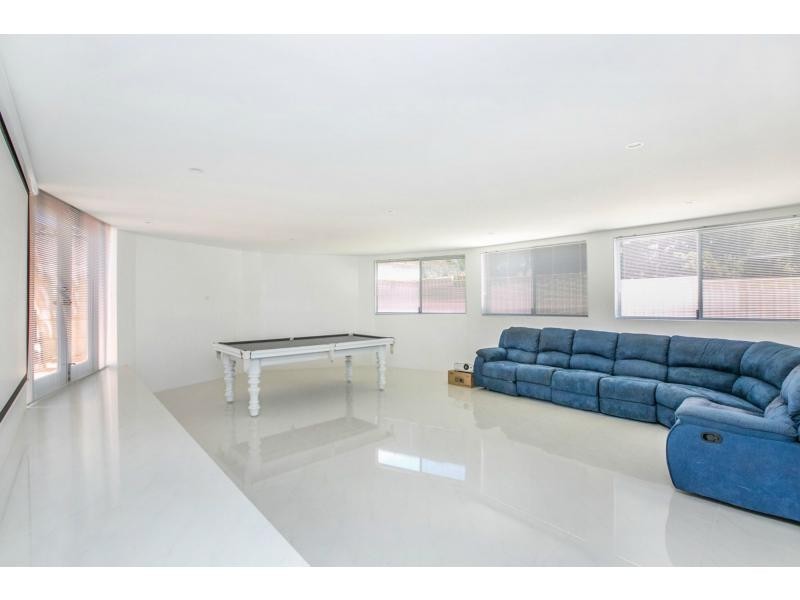 2 Sentron Place, Merriwa WA 6030