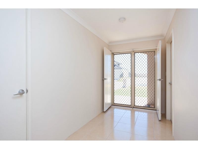 24 Braemount Road, Darch WA 6065