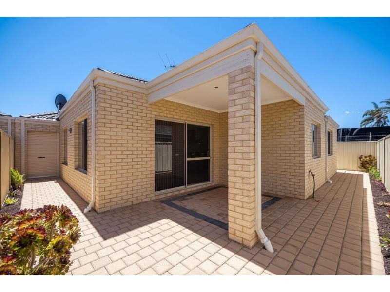 24 Braemount Road, Darch WA 6065