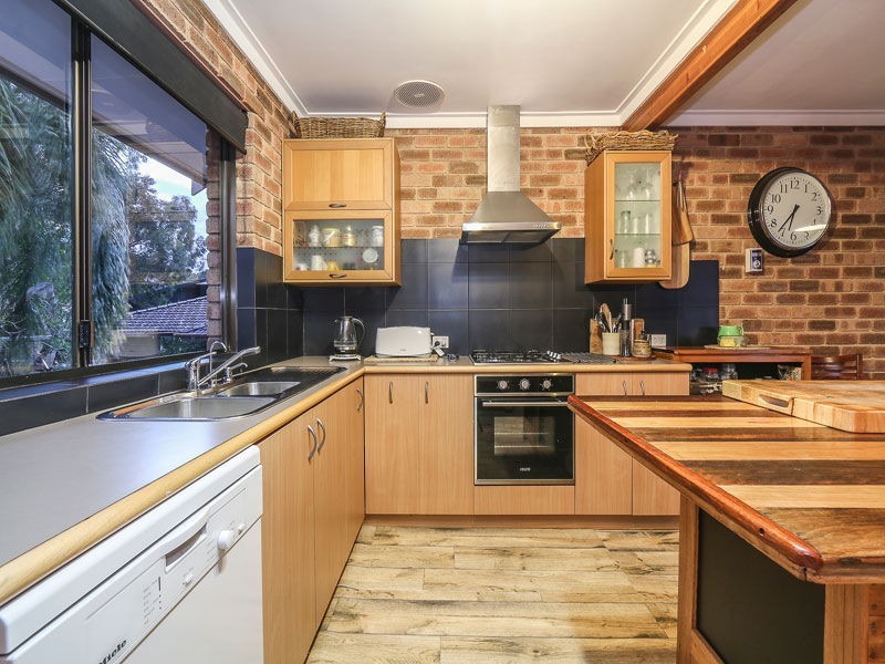 14 Anzac Terrace, Bassendean WA 6054