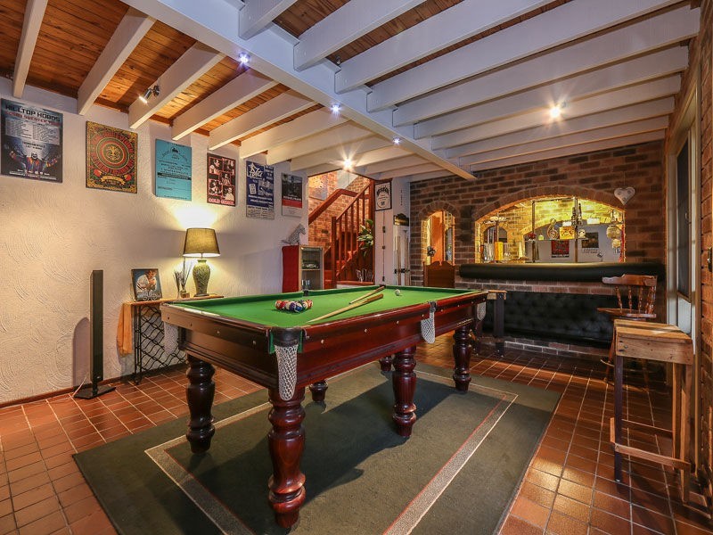 14 Anzac Terrace, Bassendean WA 6054