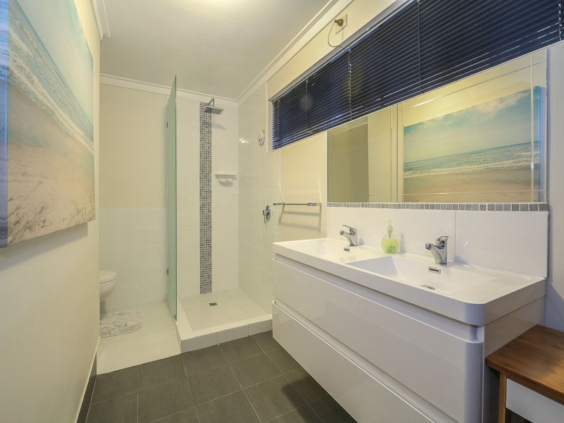 14 Anzac Terrace, Bassendean WA 6054