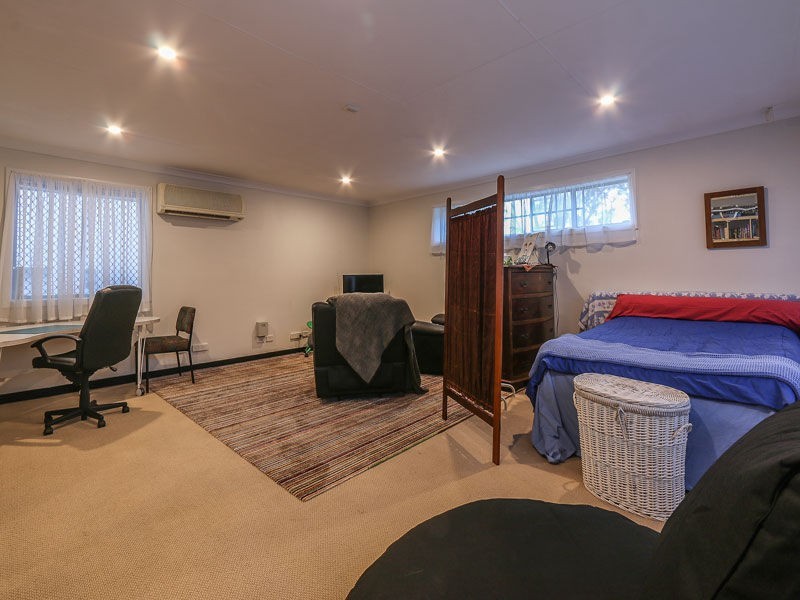 14 Anzac Terrace, Bassendean WA 6054