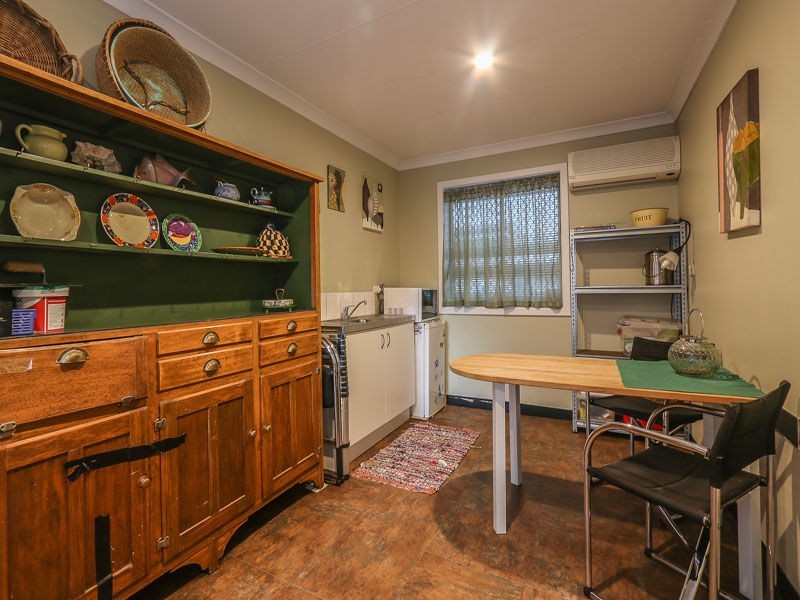 14 Anzac Terrace, Bassendean WA 6054