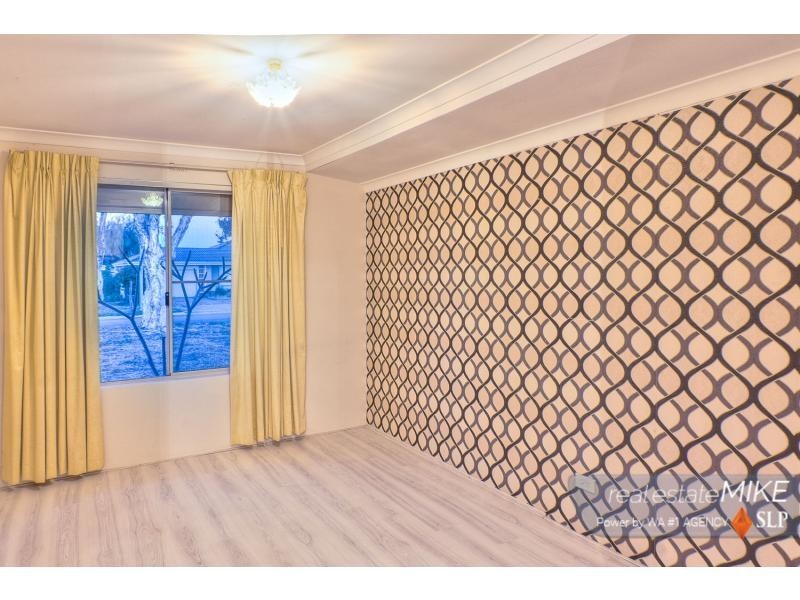 12 Winchester Place, Ballajura WA 6066