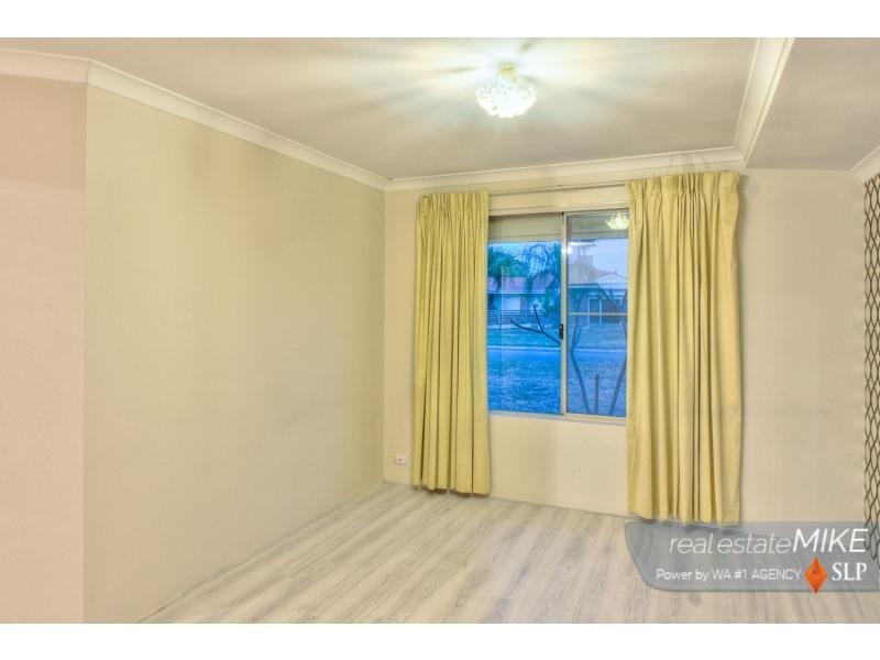 12 Winchester Place, Ballajura WA 6066