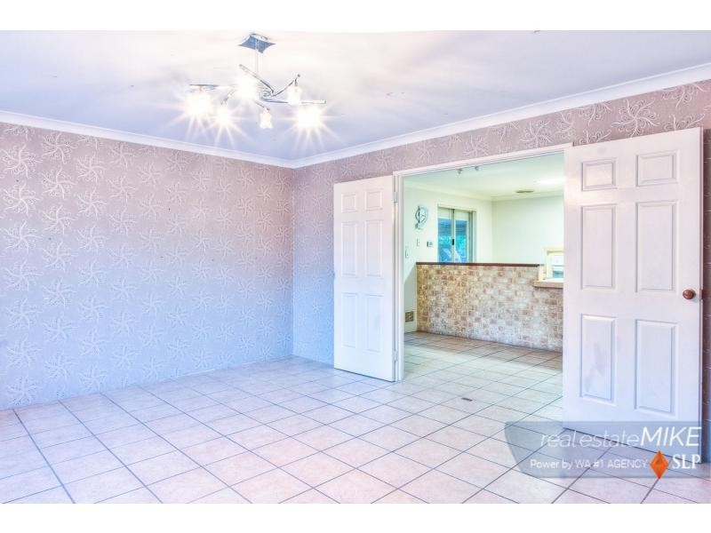 12 Winchester Place, Ballajura WA 6066
