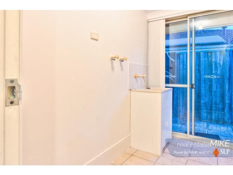 12 Winchester Place, Ballajura WA 6066